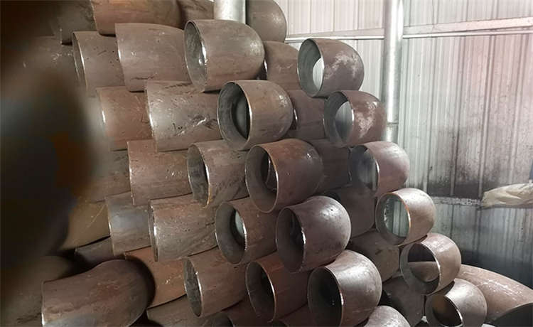 輸水防腐螺旋管廠家，鋼材場走水螺旋管，1620mm螺旋管，800-1000-1200mm鋼立柱